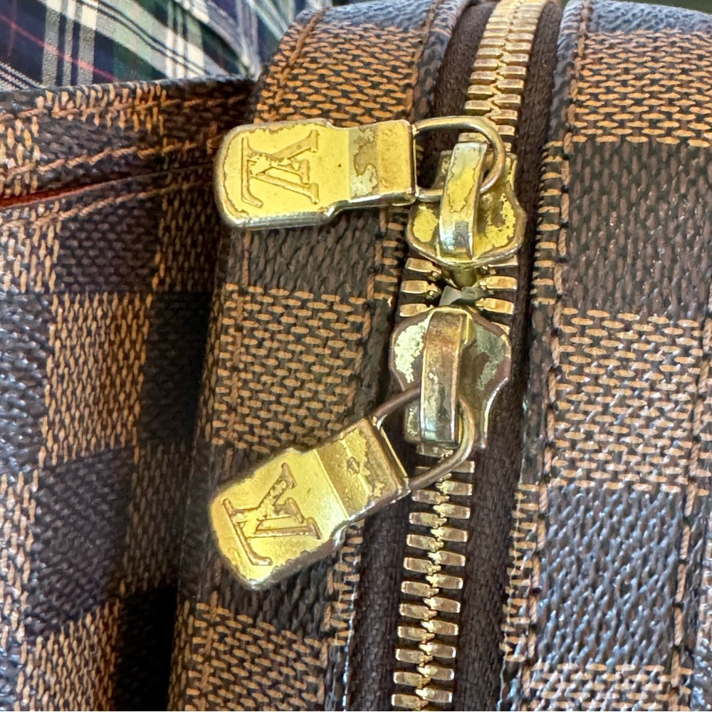 🎯SOLD🎯 Louis Vuitton's Geronimos Damier Cross Body Bag Authentic - Picture 8 of 16